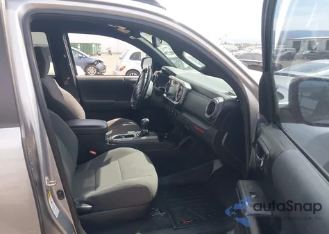 2017 Toyota Tacoma Dbl Cab/Sr5/Trd Sport/Or из США, поврежденный, VIN 5TFDZ5BN4HX018811